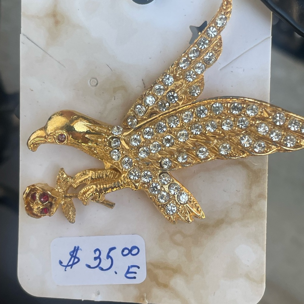 Brooch - Picture 2 of 2